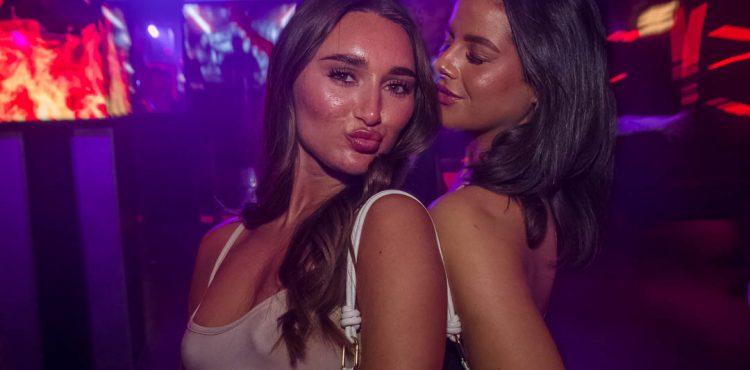 veronicas strip tenerife