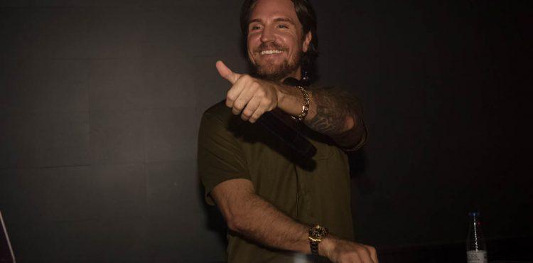 Tom Zanetti Tramps Tenerife Veronicas Strip