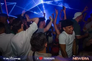 Newera, Tramps Tenerife, Veronicas Strip